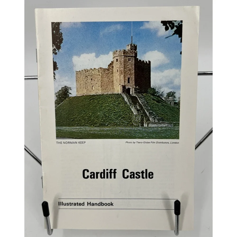 Vintage Cardiff Castle‎ Travel Guide Brochure Illustrated Handbook 1975